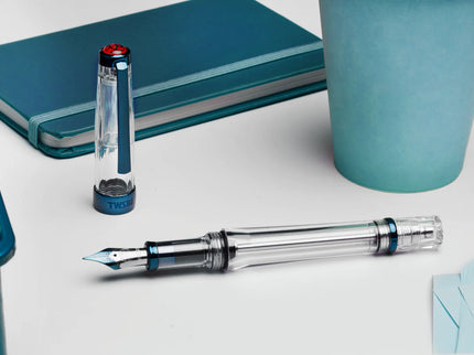 Pluma Fuente Vac700R - Kyanite