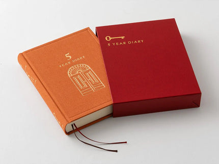 5 year mini diary - Gate (red) - ColorSwatch