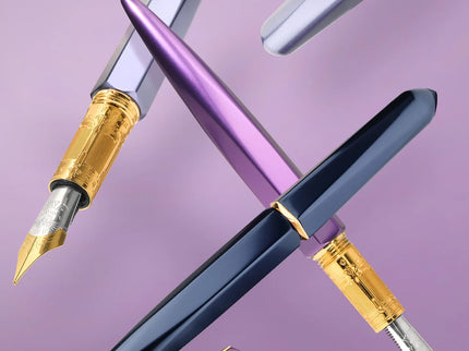 The Marquise Fountain Pen - Pearl Drop Blue (F)