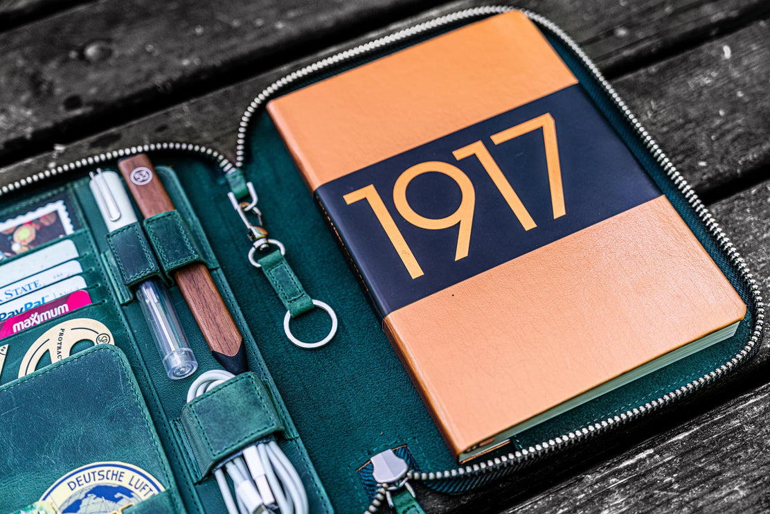 Zippered Leather A5 Notebook & Pen Folio - Forest Green