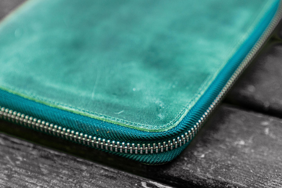 Zippered Leather A5 Notebook & Pen Folio - Forest Green