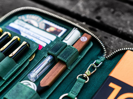 Zippered Leather A5 Notebook & Pen Folio - Forest Green