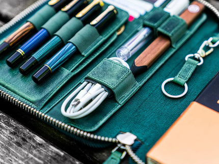 Zippered Leather A5 Notebook & Pen Folio - Forest Green