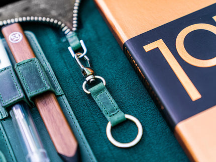 Zippered Leather A5 Notebook & Pen Folio - Forest Green
