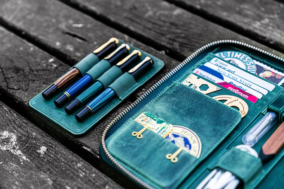 Zippered Leather A5 Notebook & Pen Folio - Forest Green