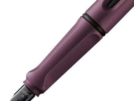 LAMY Safari Fountain Pen M - Scarlet