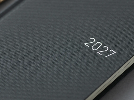 Hobonichi Techo Weeks 2027 - Paper Series - Black Argyle