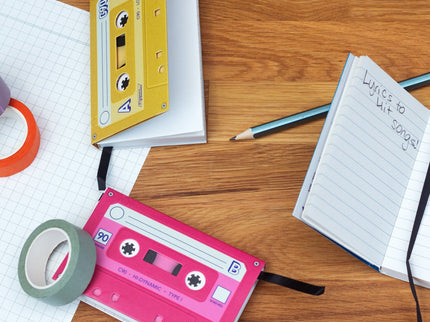 Cuadernos en forma de Cassette - ColorSwatch