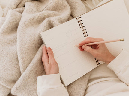 Daily Pause - Journal de Reflexión - Chalk White - ColorSwatch