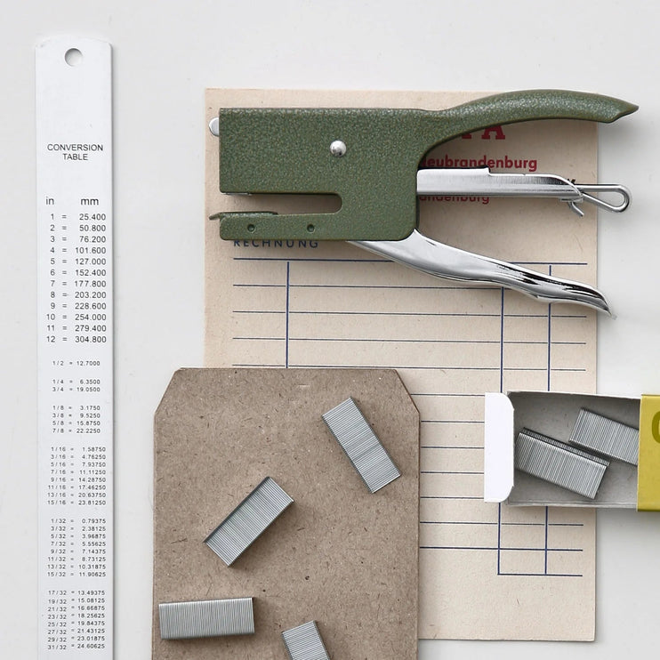 Engrapadora de Acero - Ivory - ColorSwatch