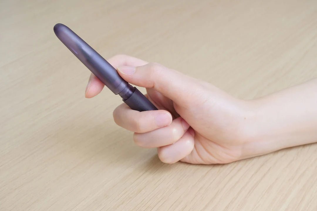 Frost - Fountain Pen - Translucent - ColorSwatch