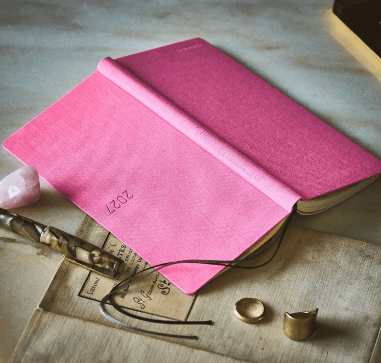 Hobonichi Techo Weeks 2027 - Colors - Pink Sapphire - ColorSwatch