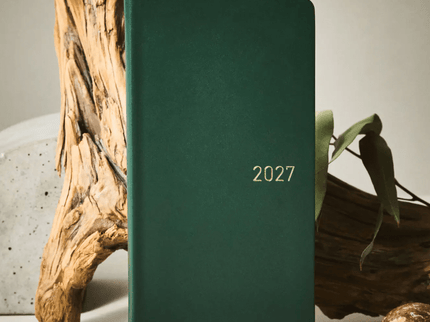 Hobonichi Techo Weeks 2027 - Leather - Forest Green - ColorSwatch