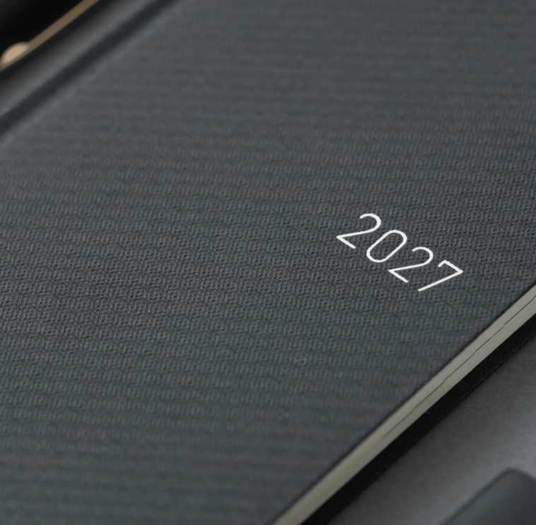 Hobonichi Techo Weeks 2027 - Paper Series - Black Argyle - ColorSwatch