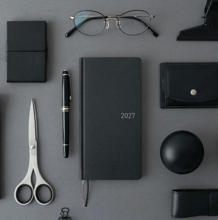 Hobonichi Techo Weeks 2027 - Paper Series - Black Argyle - ColorSwatch