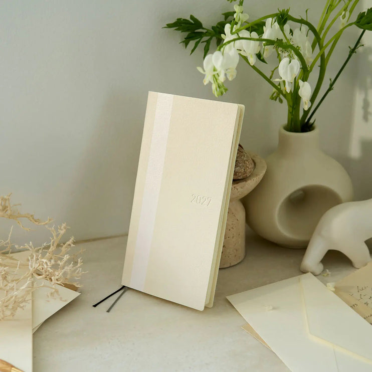 Hobonichi Techo Weeks 2027 - White Line - Ivory - ColorSwatch