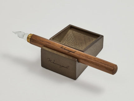 Ink & Pen Rest