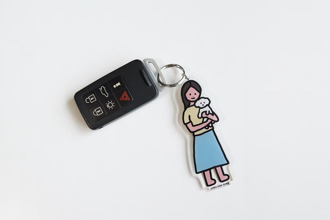 Llavero - Woman with Dog - ColorSwatch