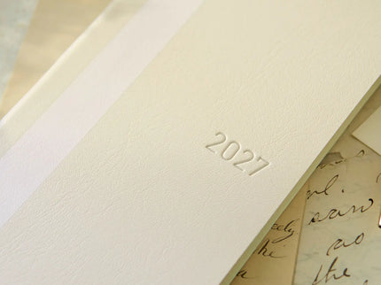 Hobonichi Techo Weeks 2027 - White Line - Ivory