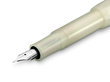 Lunar Sport - Light Green - Pluma Fuente - ColorSwatch