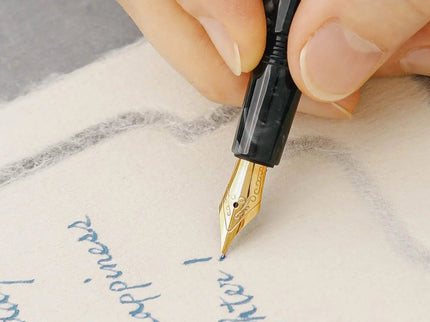 Marbled Fountain Pen - Black - ColorSwatch