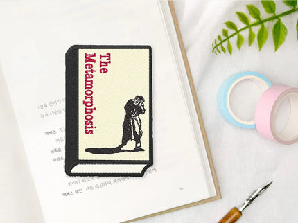 Marcapáginas Bordado Wearingeul - Clásicos Literarios - ColorSwatch