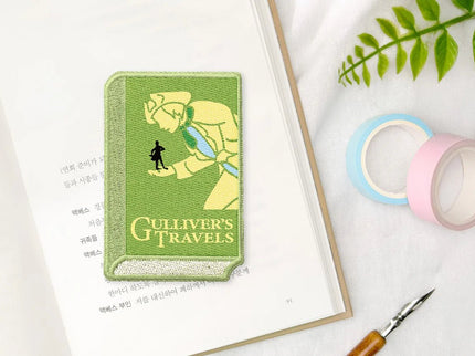 Marcapáginas Bordado Wearingeul - Clásicos Literarios - ColorSwatch