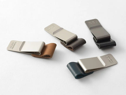 Pen Holder 016 - TRAVELER'S notebook - Black - ColorSwatch