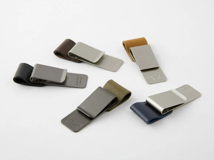 Pen Holder 016 - TRAVELER'S notebook - Olive - ColorSwatch