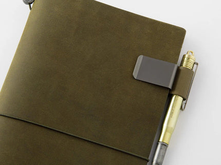 Pen Holder 016 - TRAVELER'S notebook - Olive - ColorSwatch