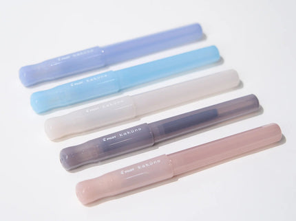 Pilot Kakuno Madoromi - Cumulus White - Pluma Fuente - ColorSwatch