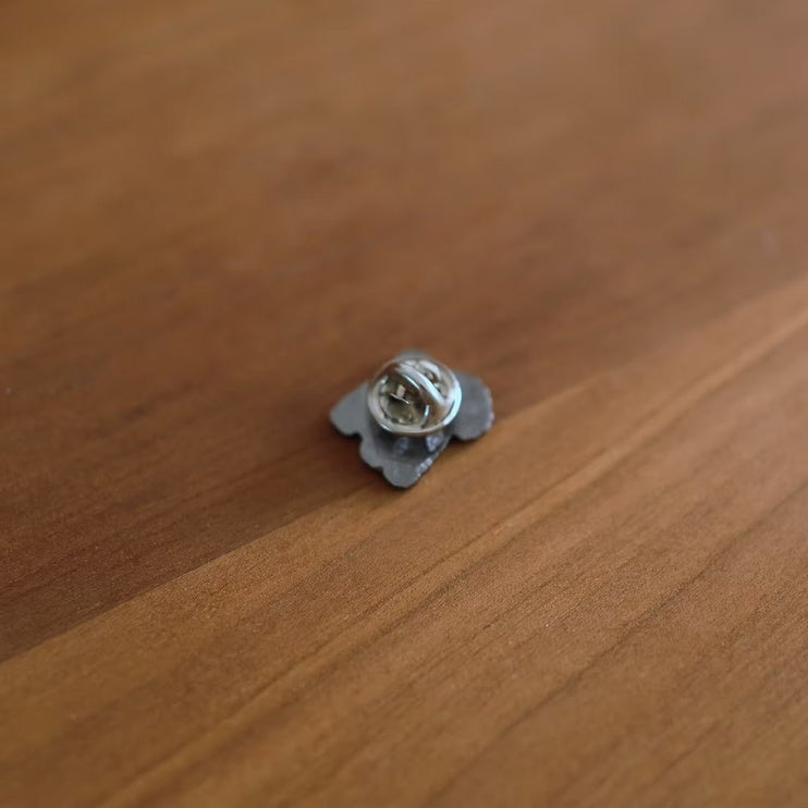 Pin - White Puppy - ColorSwatch