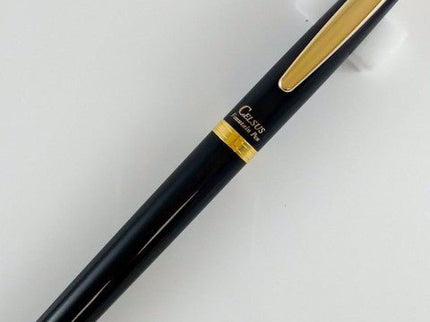 Pluma Fuente Celsus - Black - ColorSwatch