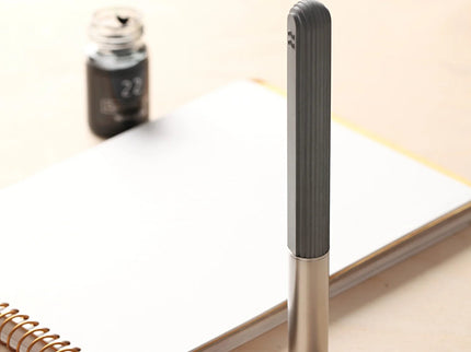 Pluma Fuente de Concreto - Contour - ColorSwatch