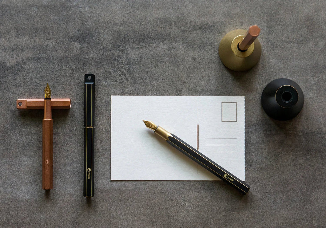 Pluma Fuente de Escritorio - Brass - Negro - ColorSwatch