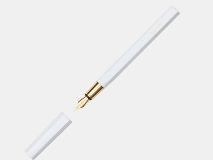 Pluma Fuente de Resina - Blanco - M - ColorSwatch