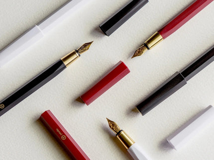 Pluma Fuente de Resina - Rojo - F - ColorSwatch