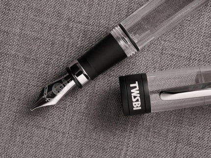 Pluma Fuente Diamond 580 ALR - Black - ColorSwatch