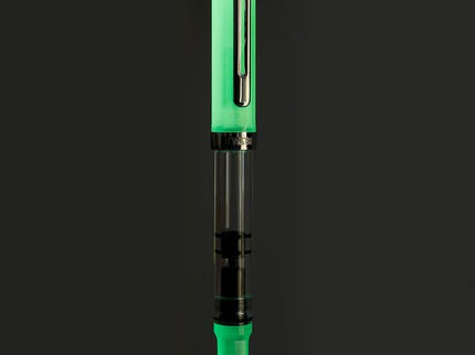 Pluma Fuente Eco - Glow Green - ColorSwatch