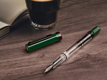 Pluma Fuente Eco Onyx - Irish Green - ColorSwatch