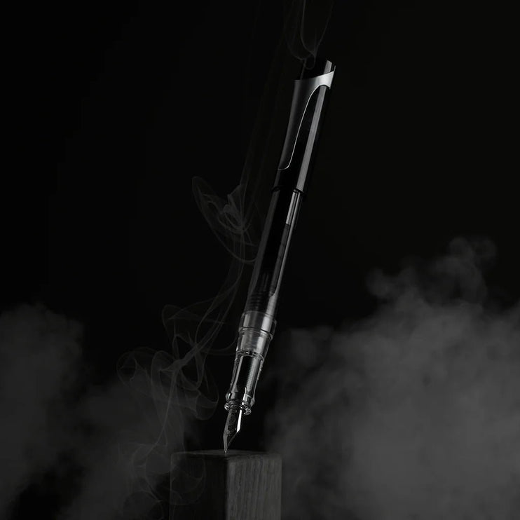 Pluma Fuente Swipe - Smoke - ColorSwatch