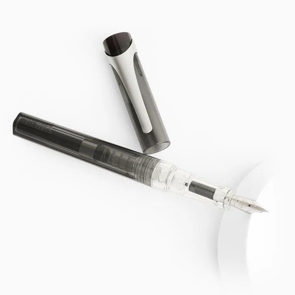 Pluma Fuente Swipe - Smoke - ColorSwatch