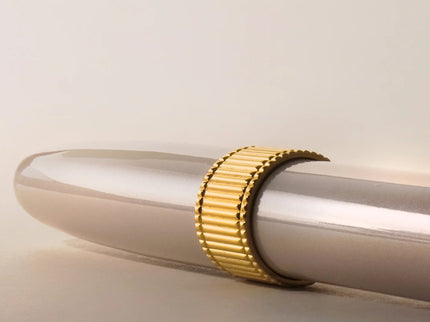 Pluma Fuente - The Joule - Chantilly Lacewood - ColorSwatch