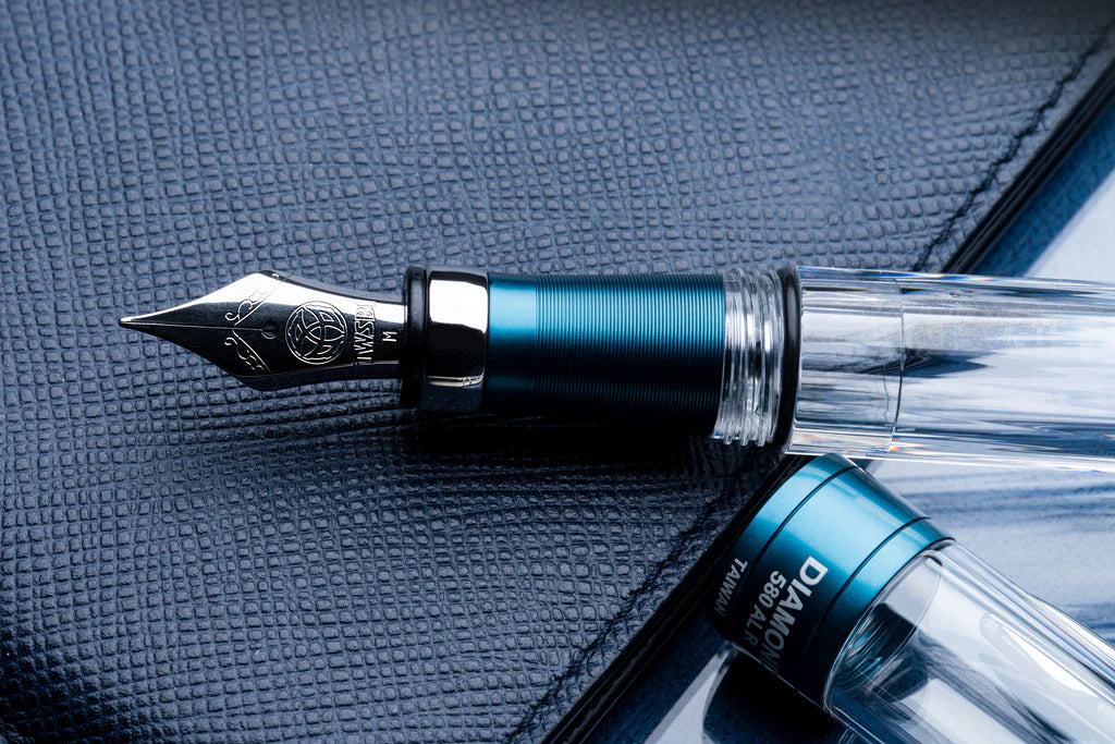 Pluma Fuente Diamond 580 ALR -  Prussian Blue