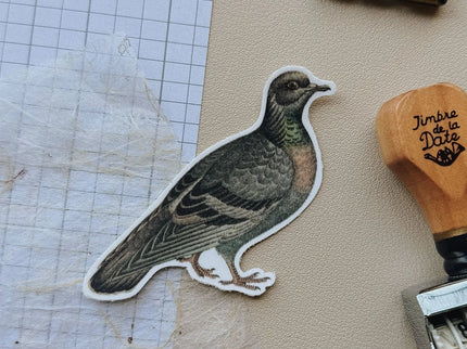 Sticker de Vinilo - Vintage Pigeon - ColorSwatch