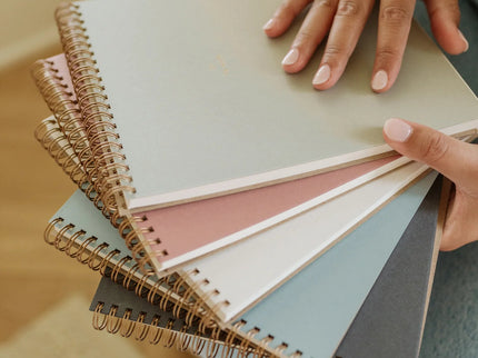 "To Note" Cuaderno Vertical de Líneas - Chalk White - ColorSwatch