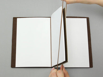 TRAVELER's notebook - Passport Size Binding Bands - ColorSwatch