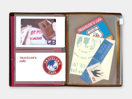 TRAVELER's notebook Refill - P04 Zipper Pocket (Passport) - ColorSwatch