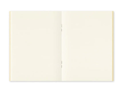 TRAVELER's notebook Refill - Passport - 013 MD paper blank - ColorSwatch