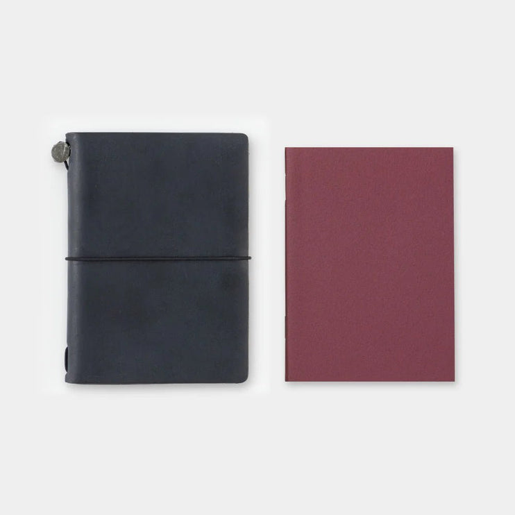 TRAVELER's notebook Refill - Passport - 03 En Blanco - ColorSwatch